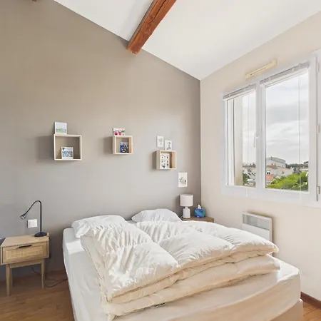 Prázdninový dům Maison Pour 8 Avec Jardin, Centre St-gilles