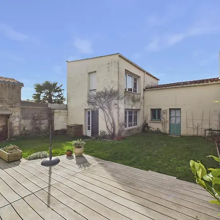 Prázdninový dům Maison Pour 8 Avec Jardin, Centre St-gilles Saint-Gilles-Croix-de-Vie