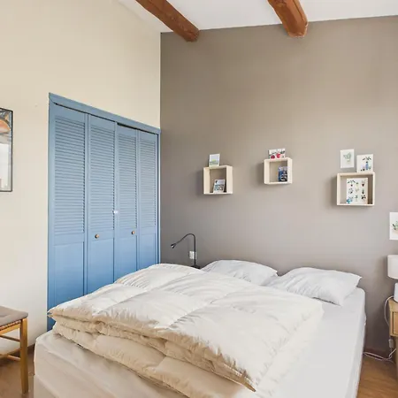 Maison Pour 8 Avec Jardin, Centre St-gilles 度假居