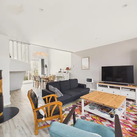 Maison Pour 8 Avec Jardin, Centre St-gilles 圣吉尔-克鲁瓦德维