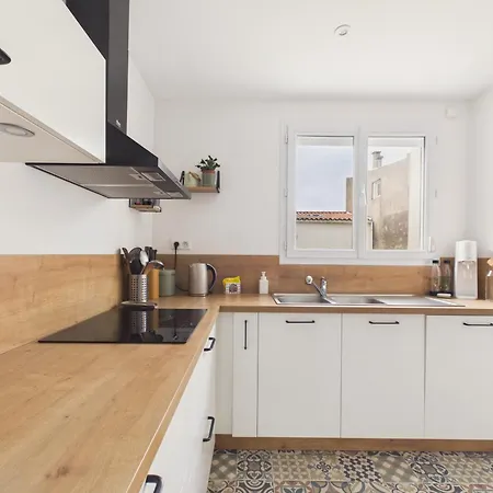 度假居 Maison Pour 8 Avec Jardin, Centre St-gilles 圣吉尔-克鲁瓦德维
