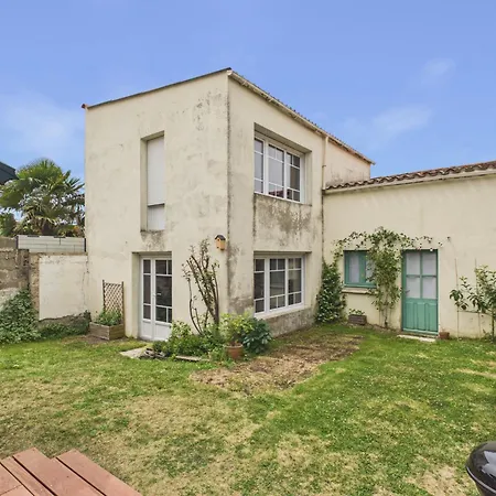 度假居 Maison Pour 8 Avec Jardin, Centre St-gilles 圣吉尔-克鲁瓦德维