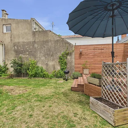 Maison Pour 8 Avec Jardin, Centre St-gilles 度假居 *