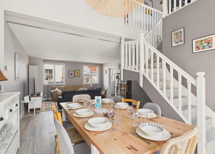 Maison Pour 8 Avec Jardin, Centre St-gilles Hébergement de vacances Saint-Gilles-Croix-de-Vie