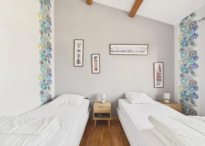 Hébergement de vacances Maison Pour 8 Avec Jardin, Centre St-gilles